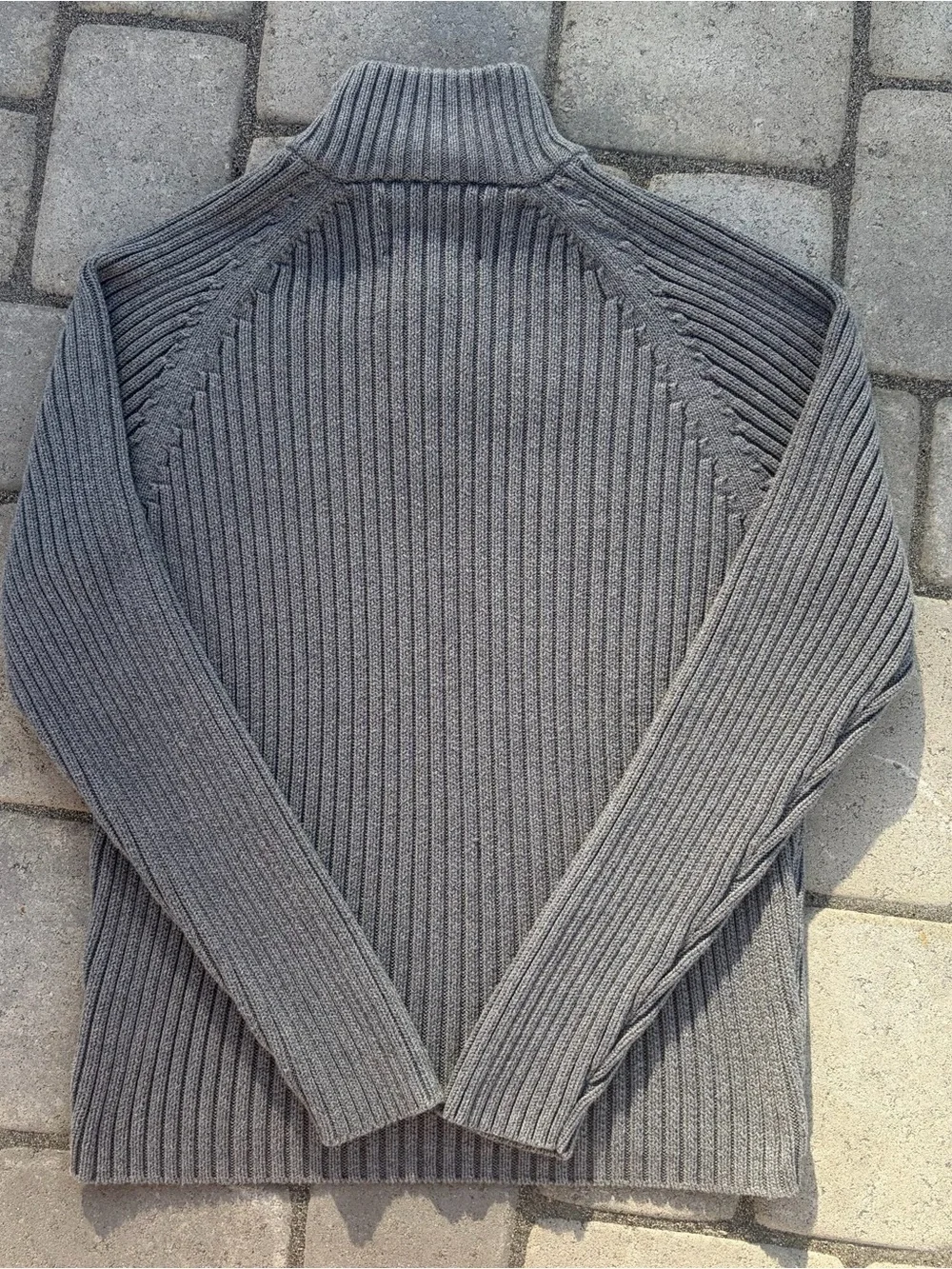 Abercrombie & Fitch Gray Ribbed Half-Zip Sweater with Red Trim
